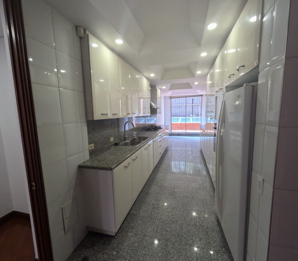 Apartamento En Venta - La Cabrera, Bogotá