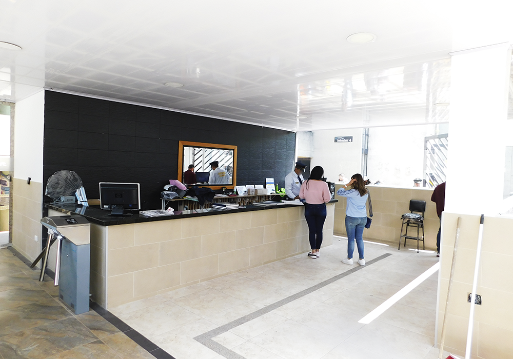 Apartamento En Venta - Primavera, Bogotá