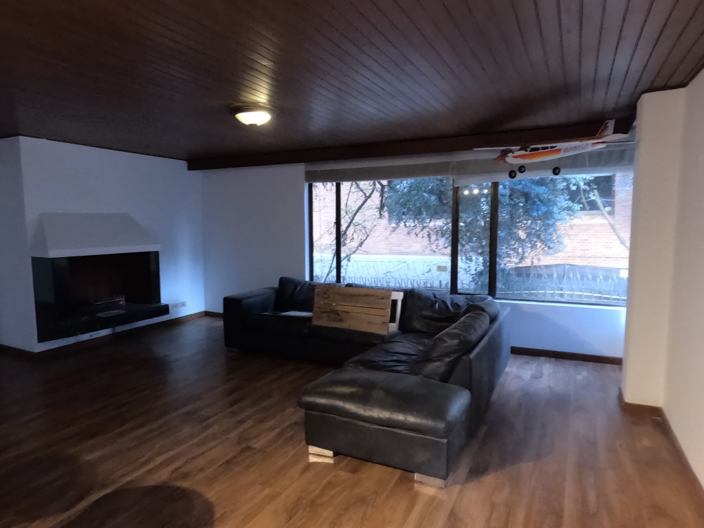 Apartamento En Arriendo - Altos Del Virrey, Bogotá