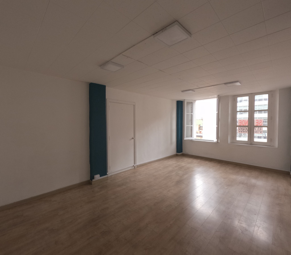 Oficina En Venta - Candelaria, Bogotá