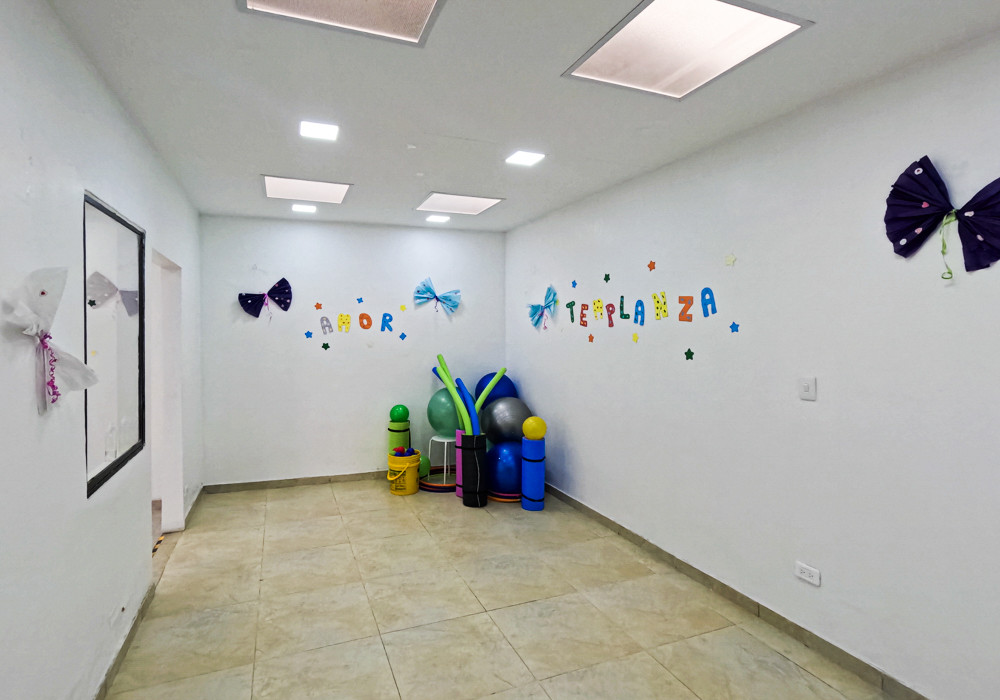 Casa En Venta - Pontevedra, Bogotá