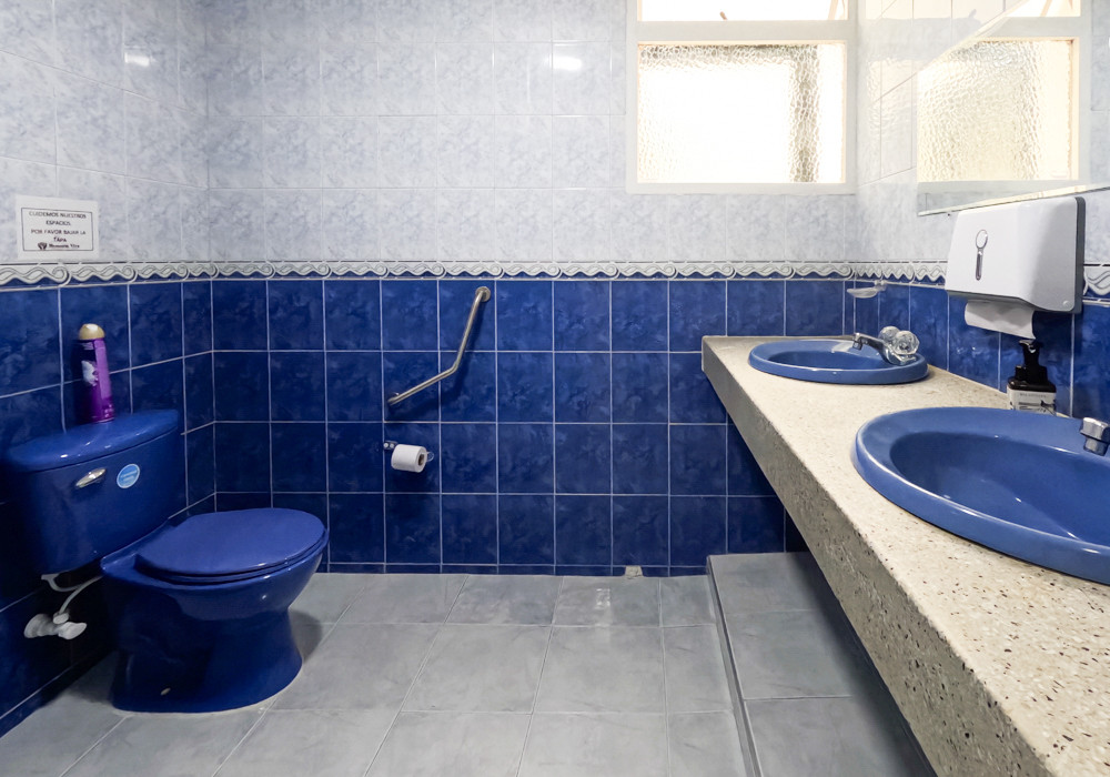 Casa En Venta - Pontevedra, Bogotá