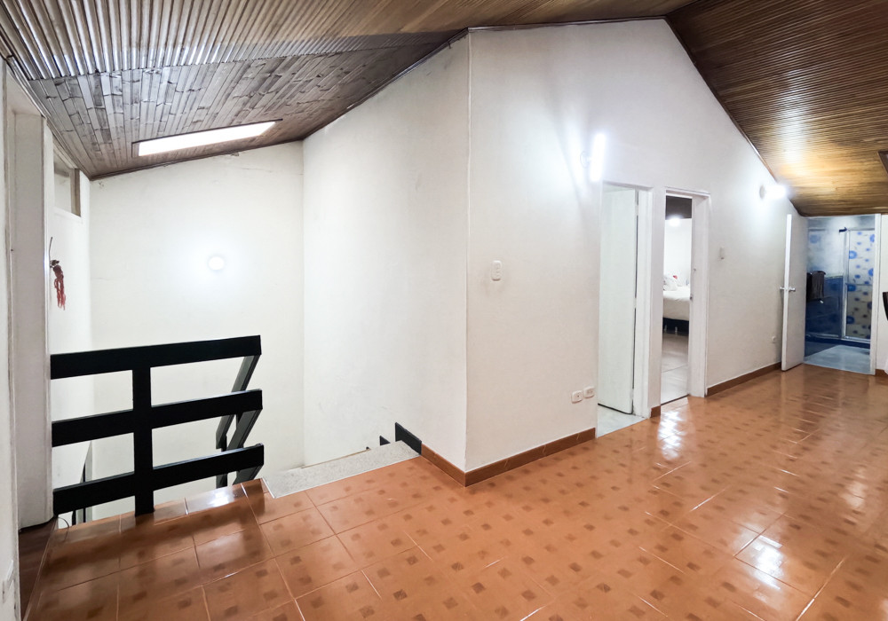 Casa En Venta - Pontevedra, Bogotá
