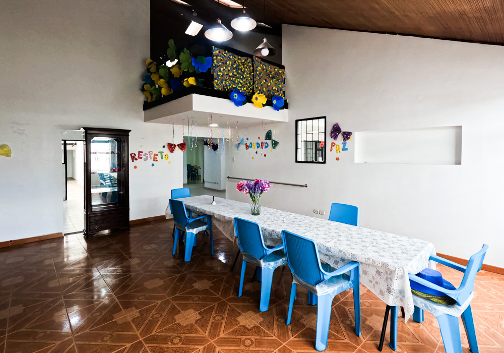 Casa En Venta - Pontevedra, Bogotá