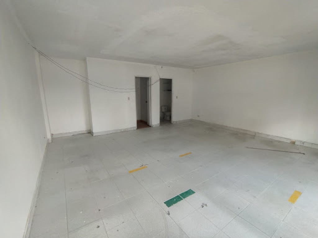 Local En Venta - Santa Barbara Occidental-Usaquén, Bogotá