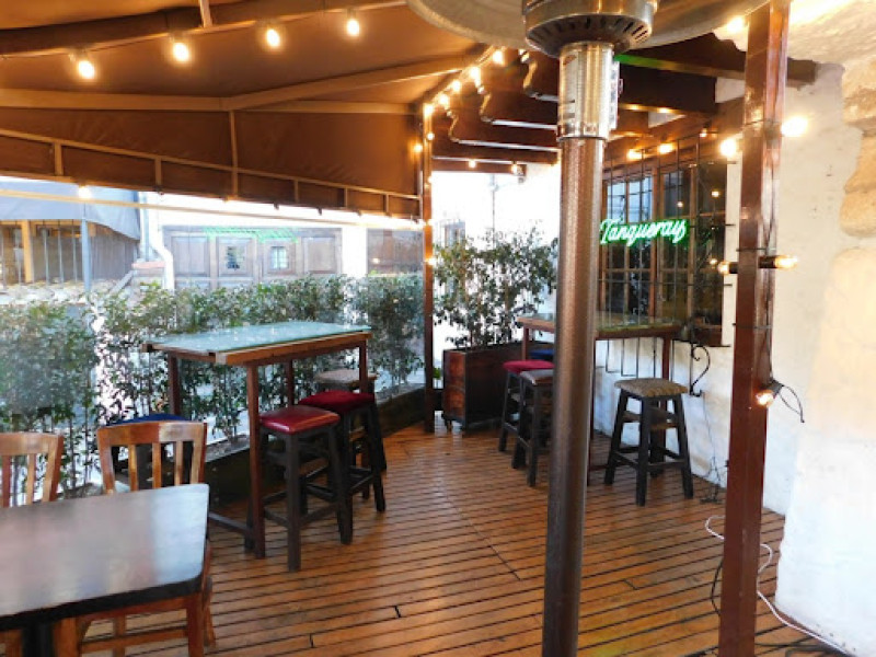 Comercial (Casa Para Comercio) En Arriendo - Quinta Camacho, Bogotá