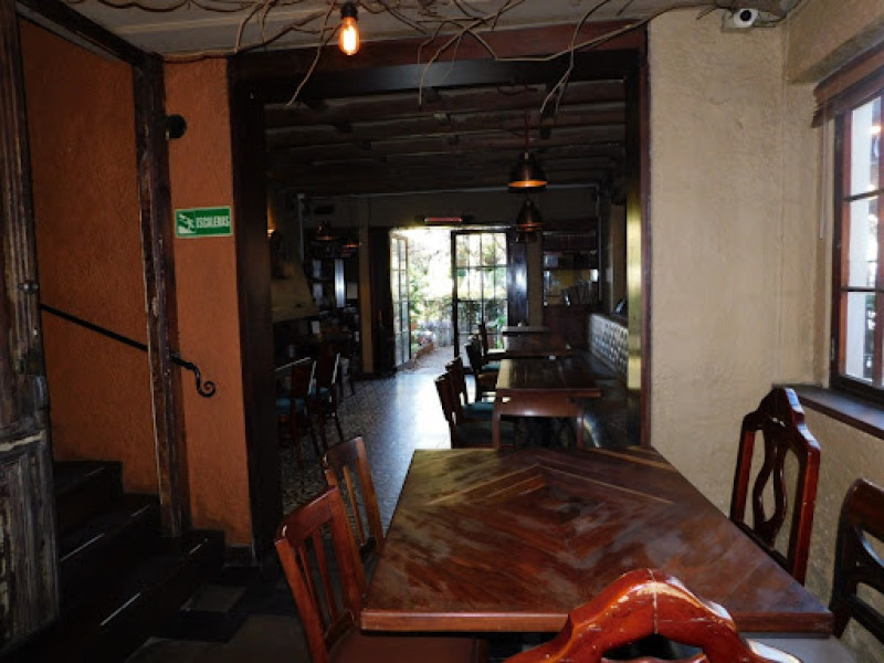 Comercial (Casa Para Comercio) En Arriendo - Quinta Camacho, Bogotá