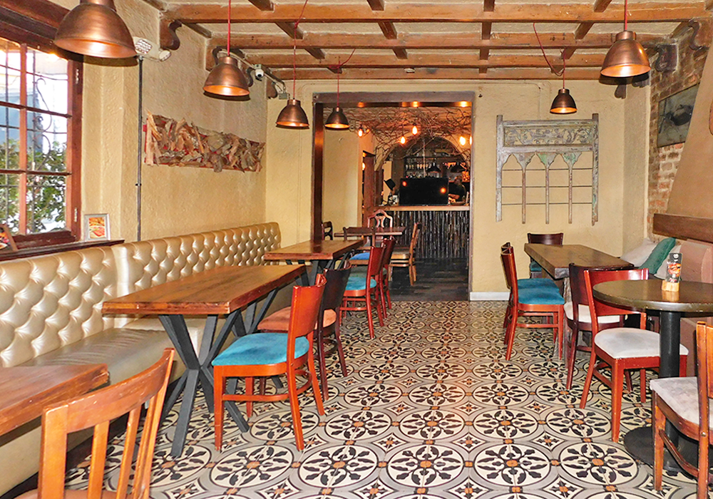 Comercial (Casa Para Comercio) En Arriendo - Quinta Camacho, Bogotá