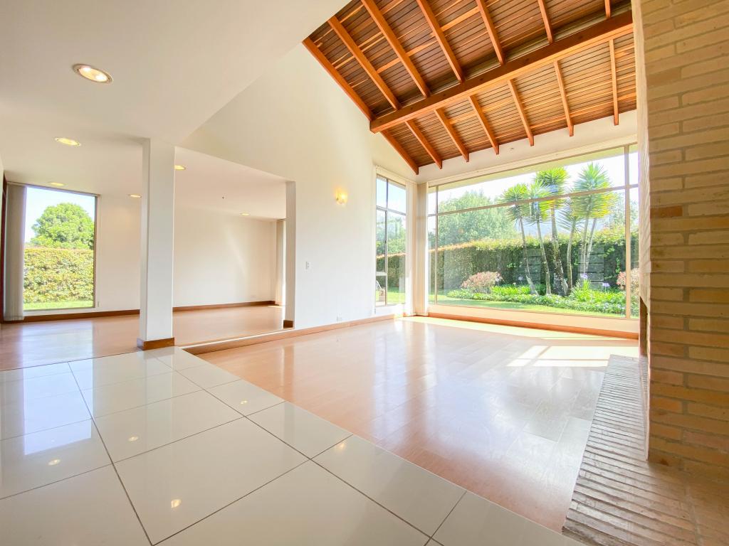 CASA en ARRIENDO/VENTA