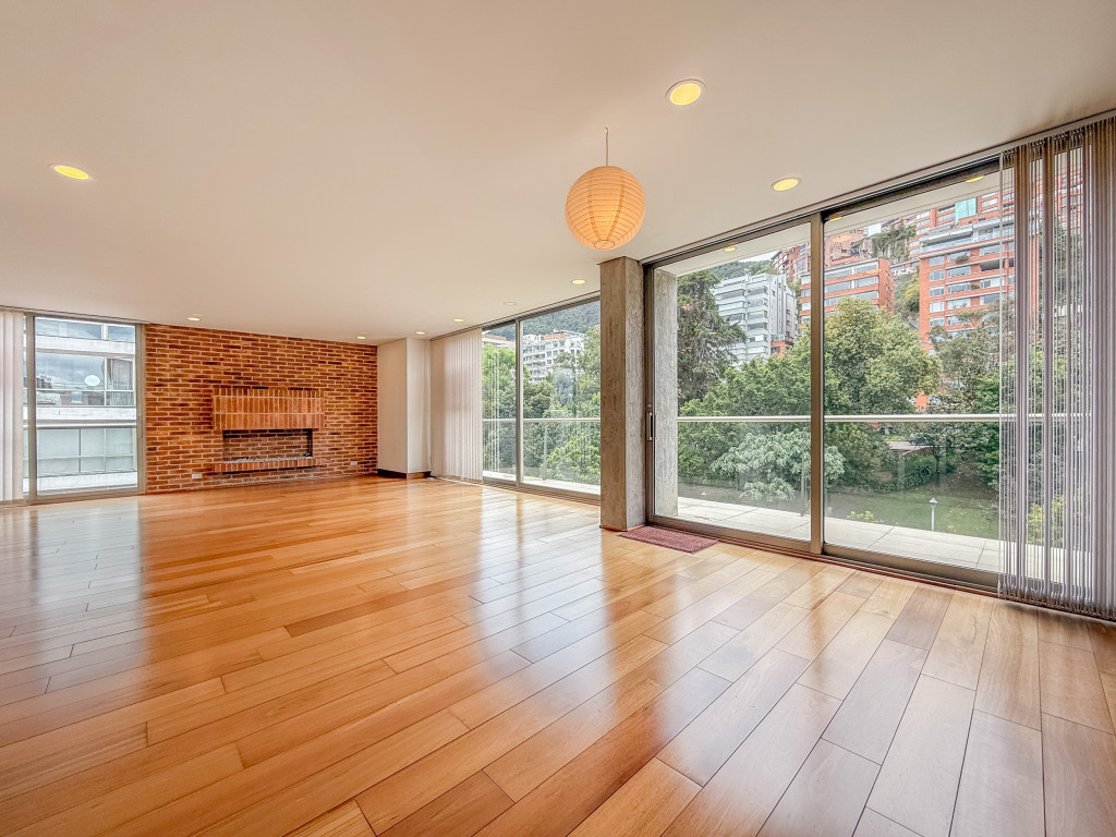 APARTAMENTO en ARRIENDO/VENTA