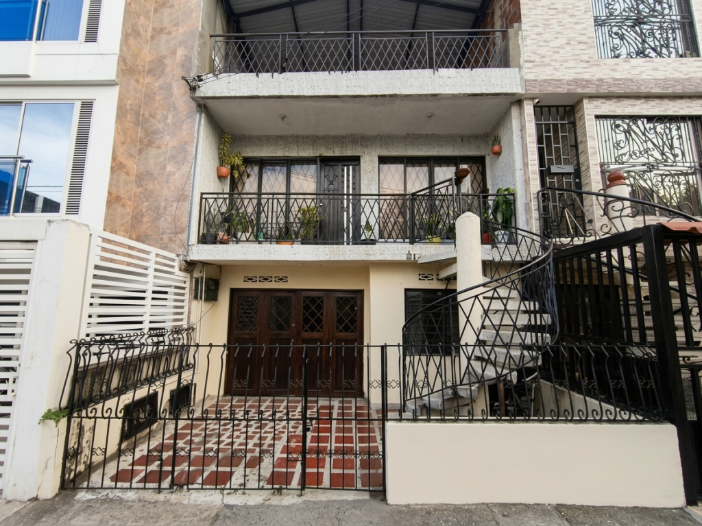 Casa en arriendo en atanasio girardot