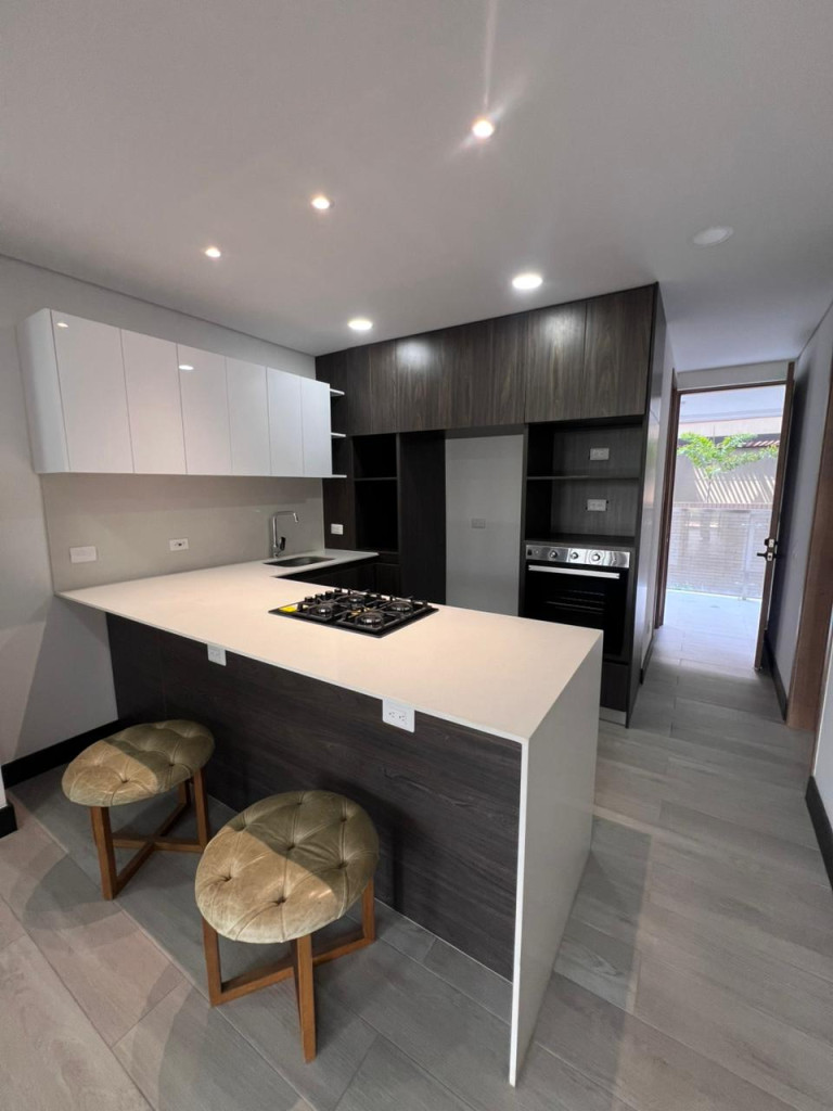Apartamento en venta en La Arboleda, Cali. Código 22917. Fotografía 1 de 28