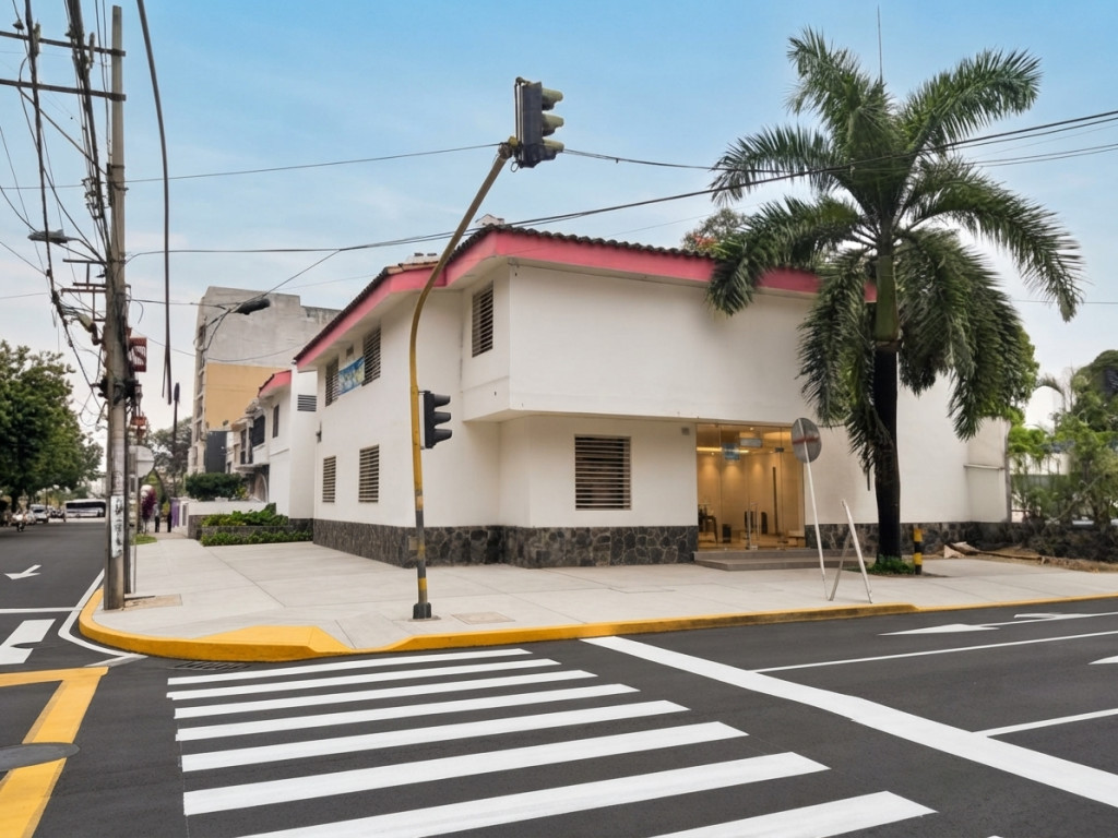 Comercial (casa Para Comercio) en arriendo en Versalles, Cali. Código 23050