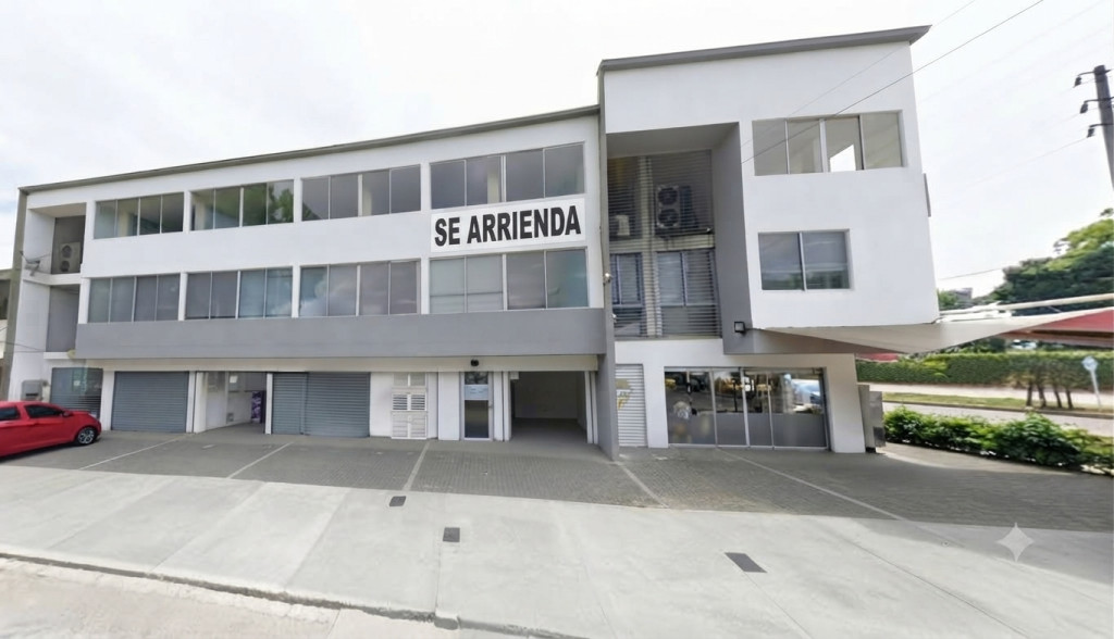 Local en arriendo en Urbanización La Base, Cali. Código 23055. Fotografía 1 de 6