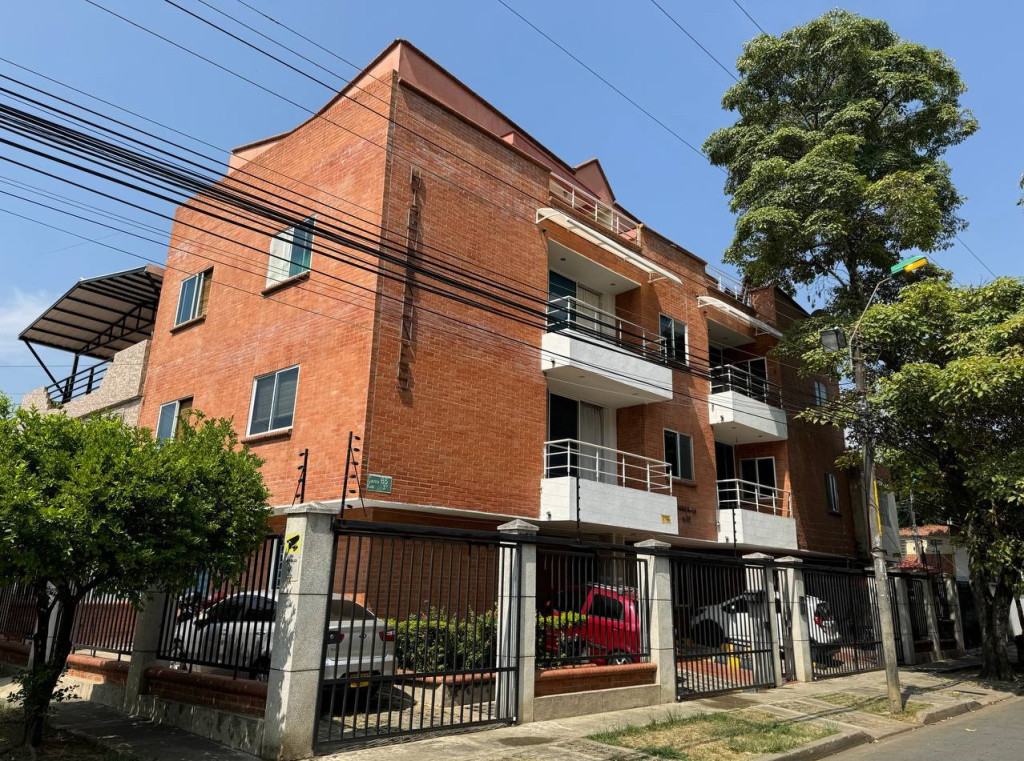 Apartamento en arriendo en El Refugio, Cali. Código 6062. Fotografía 1 de 10