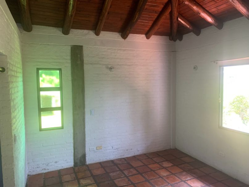 Casa Campestre En Arriendo - La Buitrera, Cali