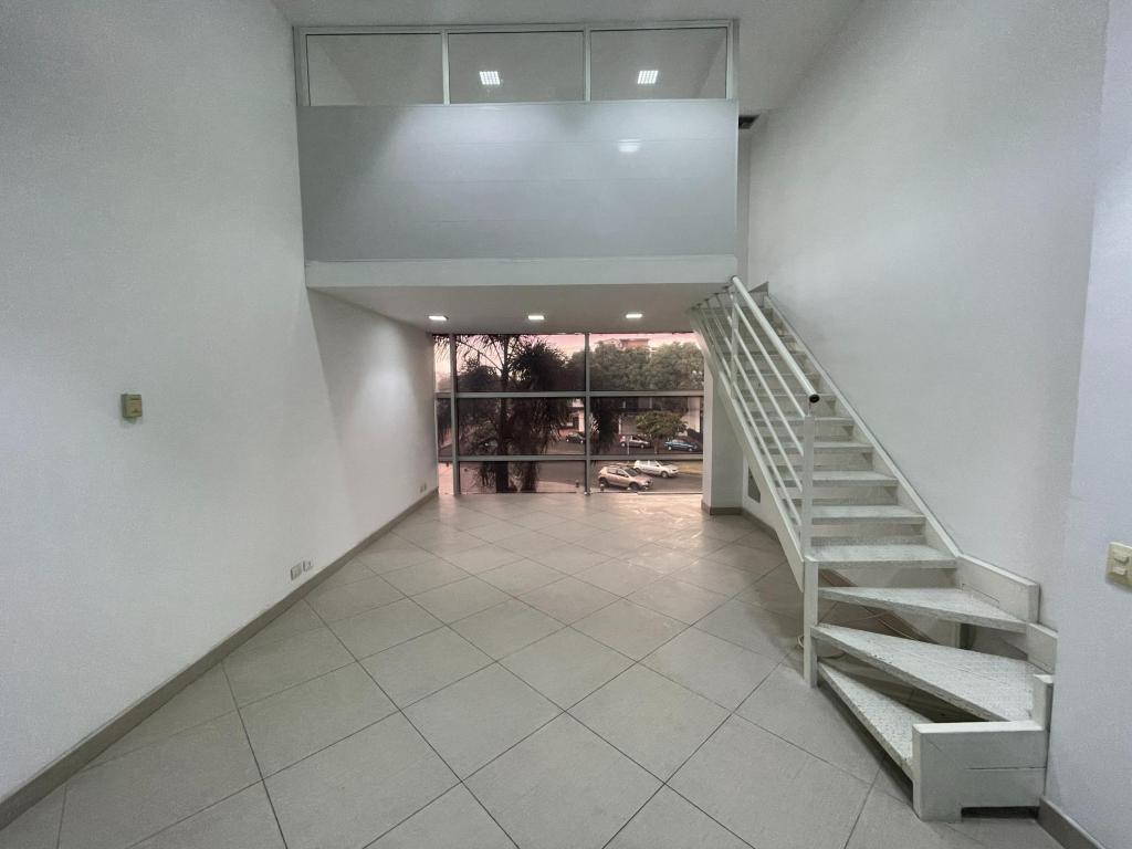 Local En Venta - El Cedro, Cali