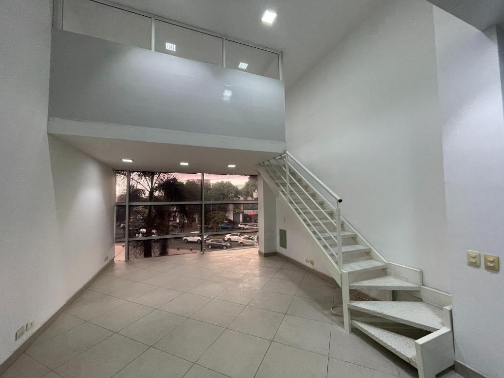 Local En Venta - El Cedro, Cali