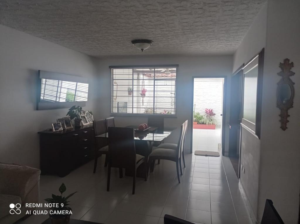 Casa En Arriendo - Pampalinda, Cali
