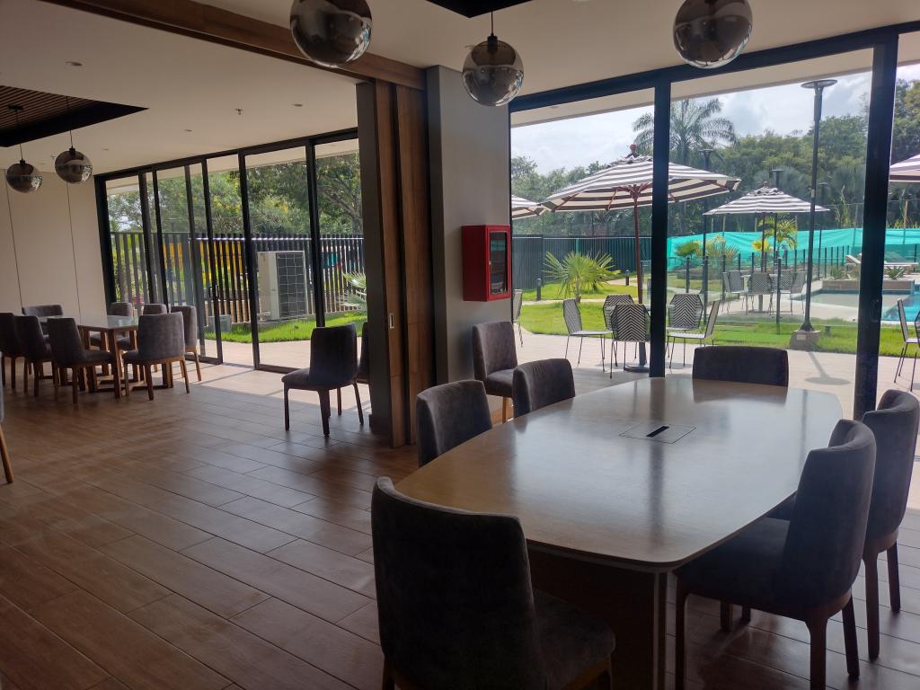 Apartamento En Venta - Ciudad Jardín, Cali