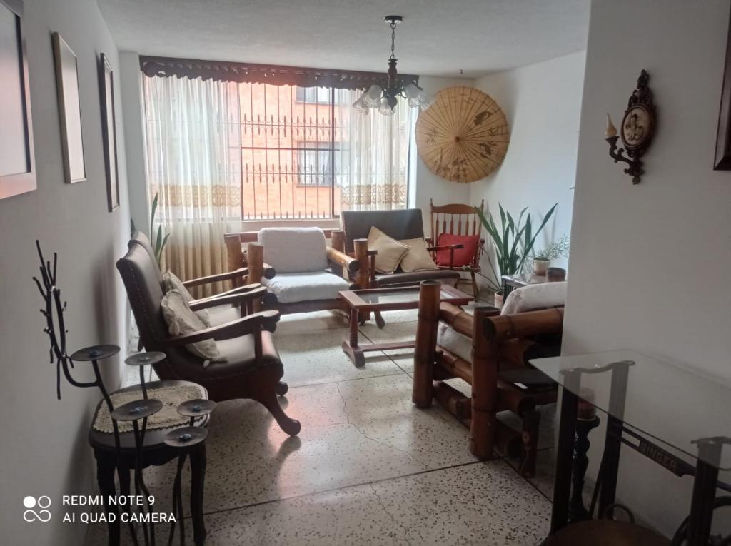 Apartamento En Venta - Urbanización La Flora, Cali