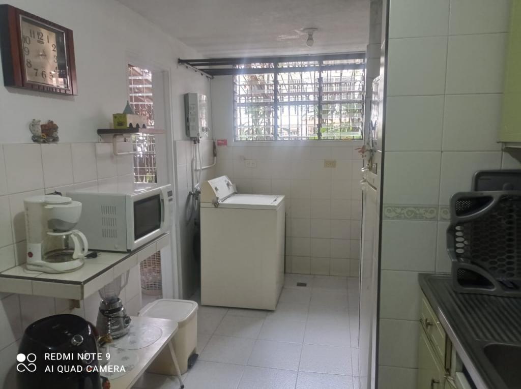 Apartamento En Venta - Urbanización La Flora, Cali