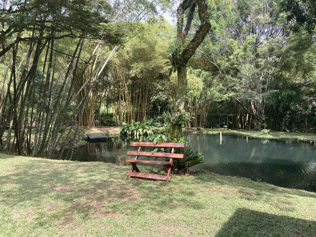 Casa Campestre En Arriendo - Parcelación Chorro De La Plata, Cali