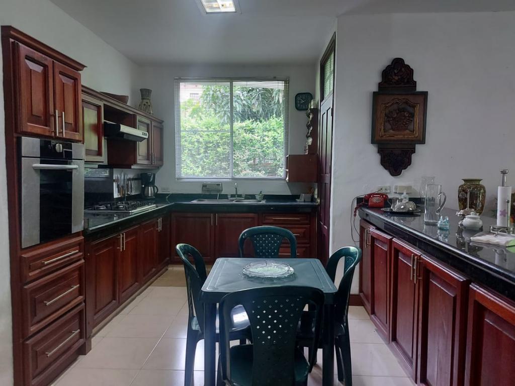 Casa En Venta - Villa Ginebra, Ginebra