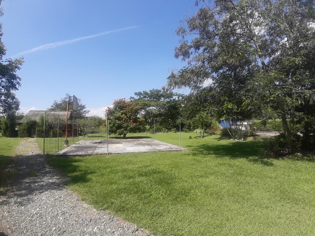 Casa Campestre En Venta - Vía El Naranjal - Ginebra, Ginebra