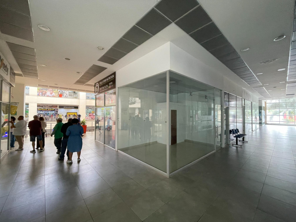 Local En Arriendo - El Cedro, Cali