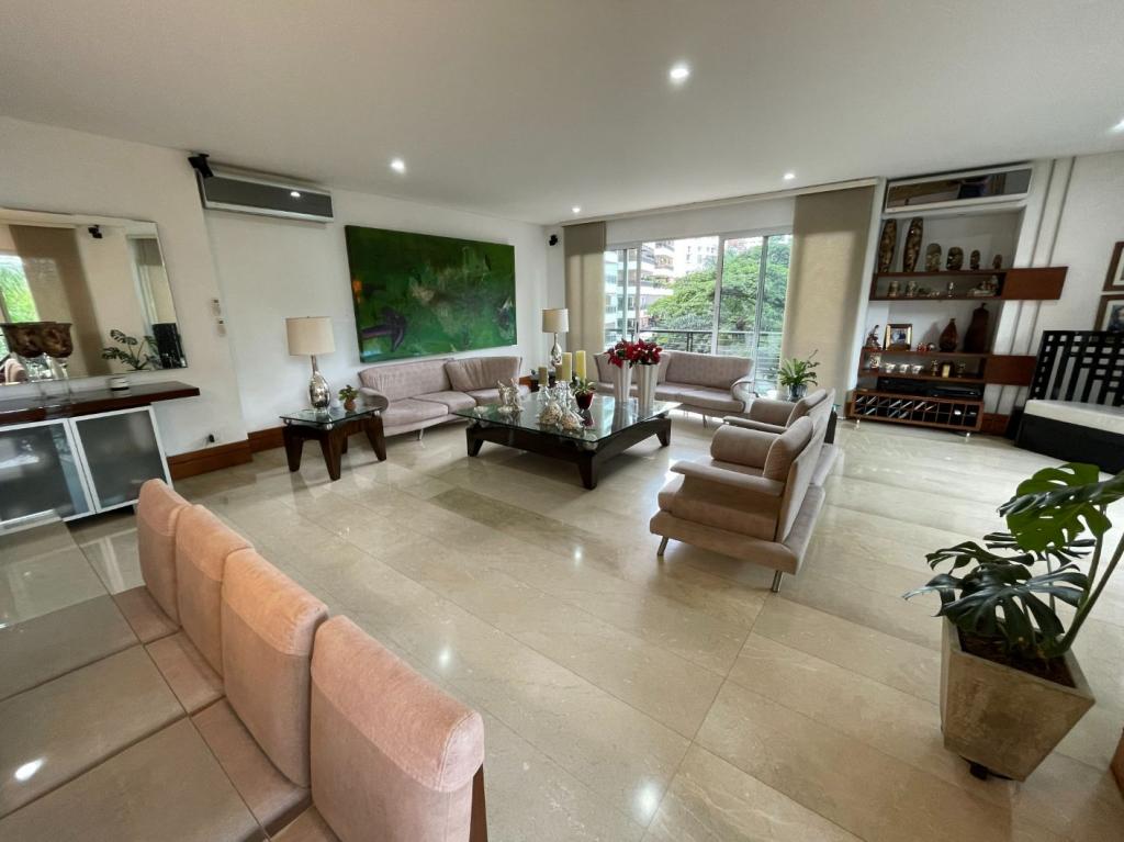 Apartamento En Venta - Normandía, Cali