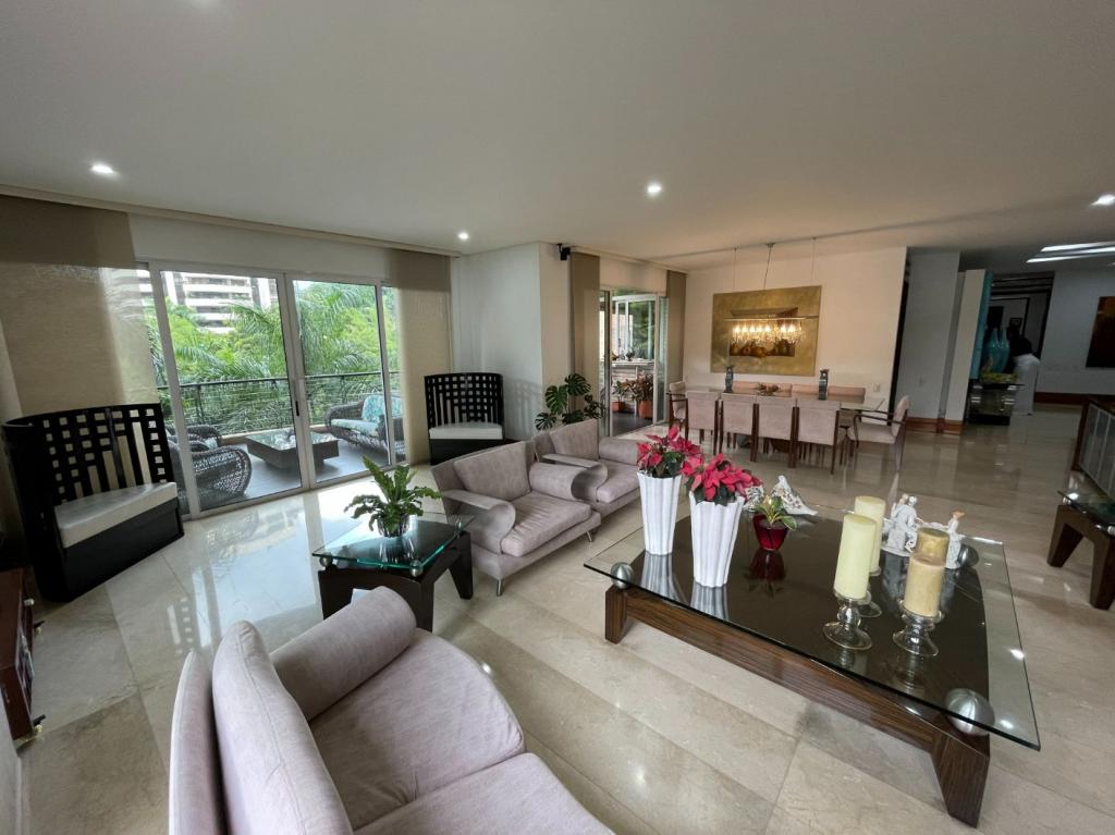 Apartamento En Venta - Normandía, Cali