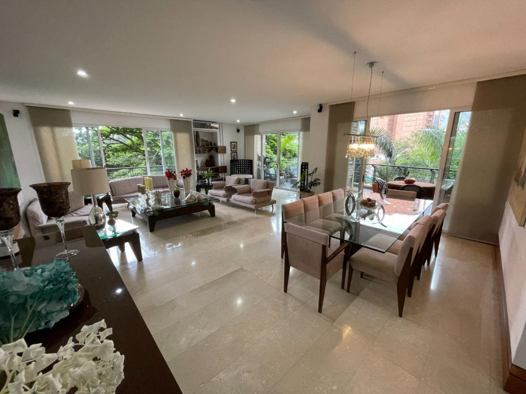 Apartamento En Venta - Normandía, Cali