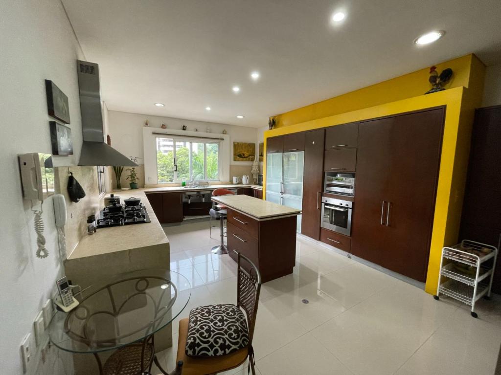 Apartamento En Venta - Normandía, Cali