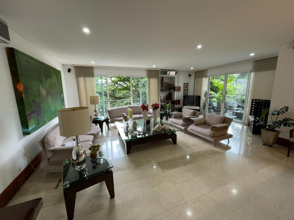 Apartamento En Venta - Normandía, Cali