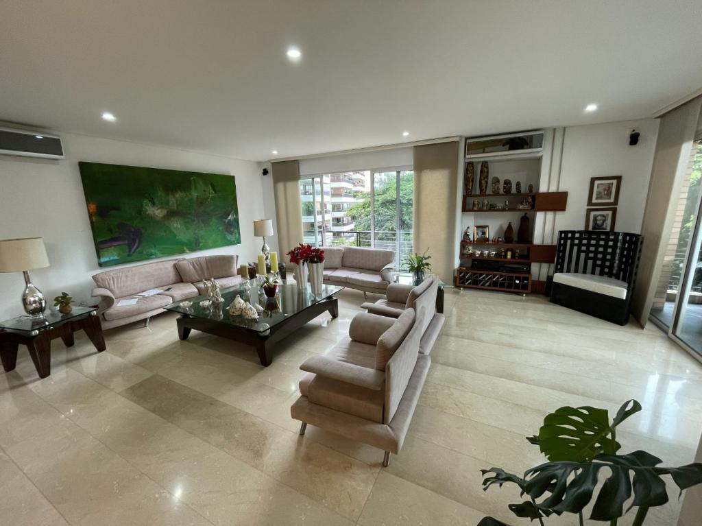 Apartamento En Venta - Normandía, Cali