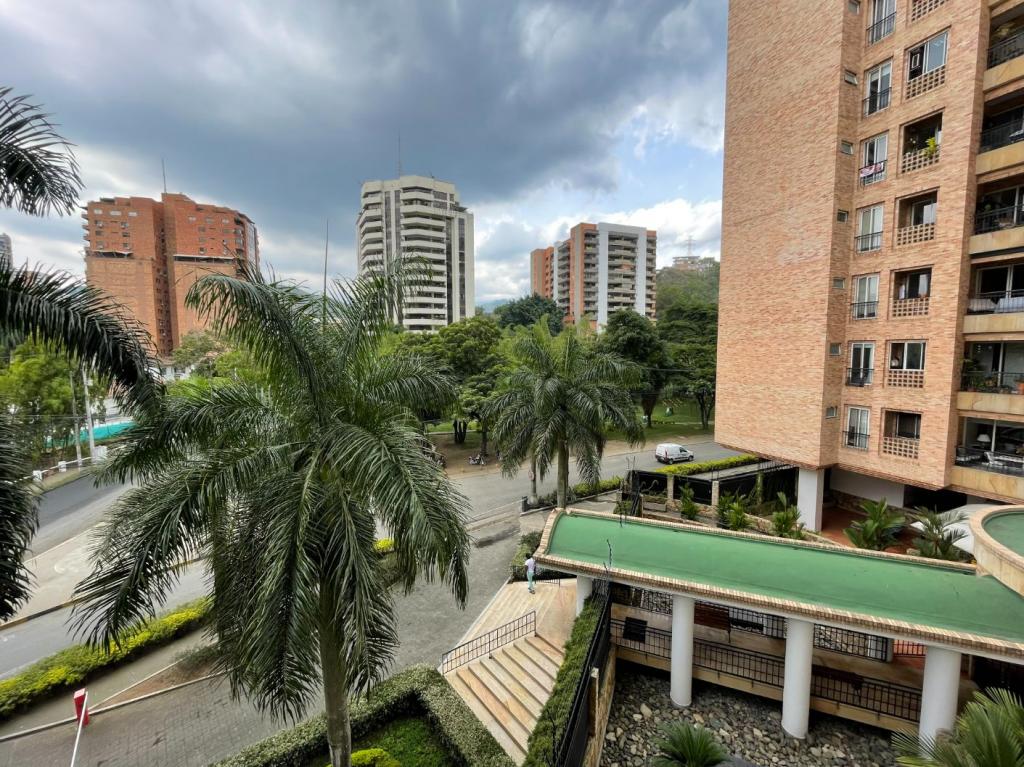 Apartamento En Venta - Normandía, Cali