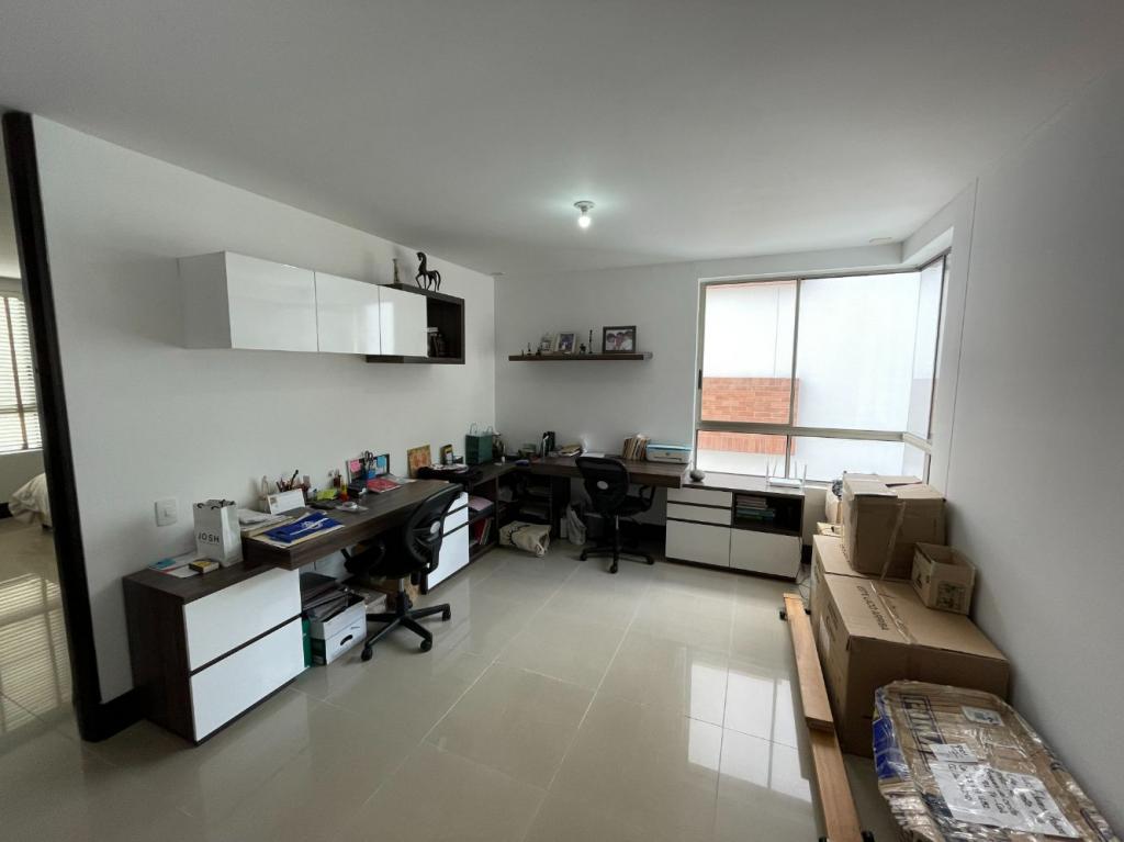 Apartamento En Venta - Bosques Deloeste, Cali