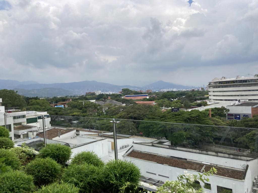 Oficina En Venta - Ciudad Jardín, Cali