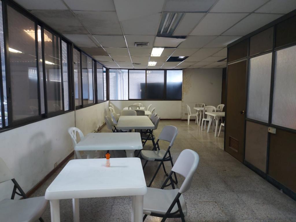 Bodega En Arriendo - Las Delicias, Cali