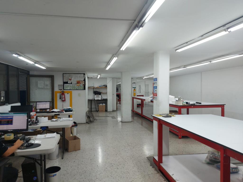 Bodega En Arriendo - Las Delicias, Cali