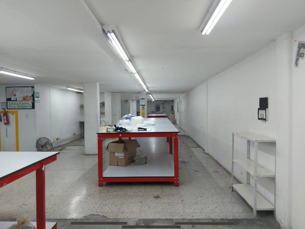 Bodega En Arriendo - Las Delicias, Cali