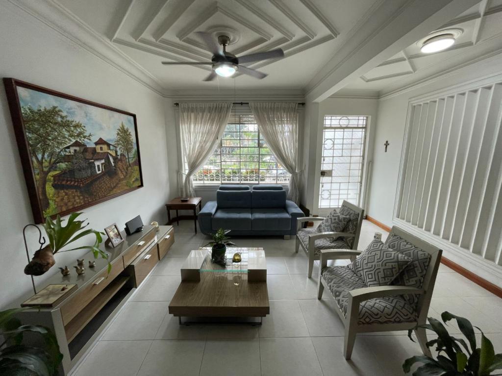 Casa En Venta - San Fernando, Cali