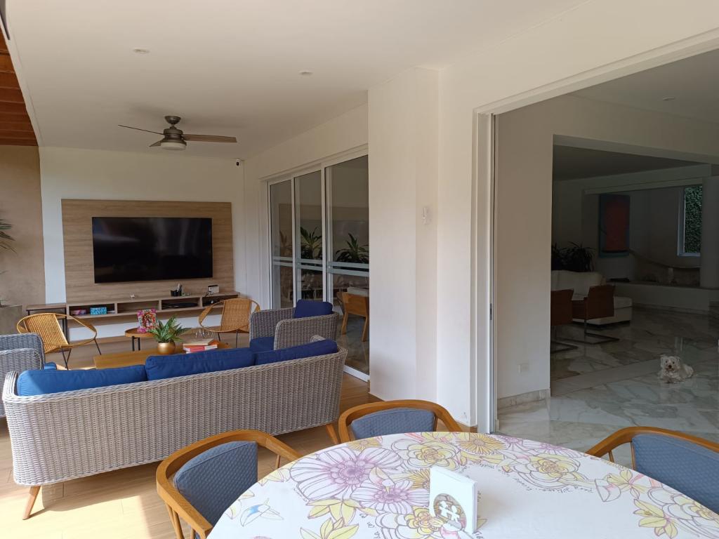 Casa En Arriendo/Venta - Tejares De San Fernando, Cali