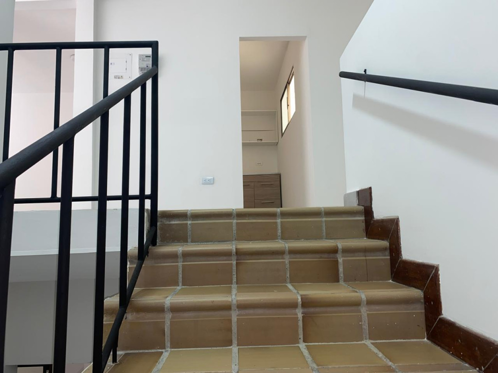 Oficina En Arriendo - San Vicente, Cali