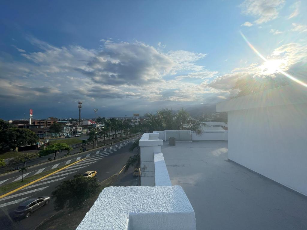 Apartaestudio En Arriendo - Los Libertadores / Miraflores, Cali