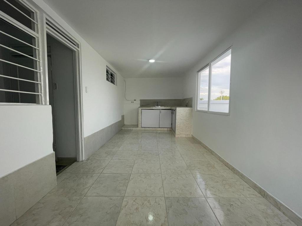 Apartaestudio En Arriendo - Los Libertadores / Miraflores, Cali