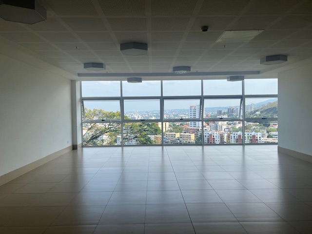 Apartamento En Venta - Bellavista, Cali