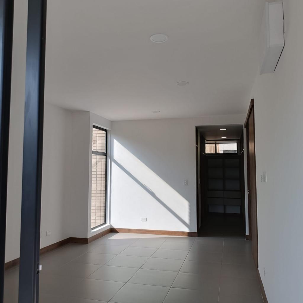 Apartamento En Venta - Mameyal, Cali