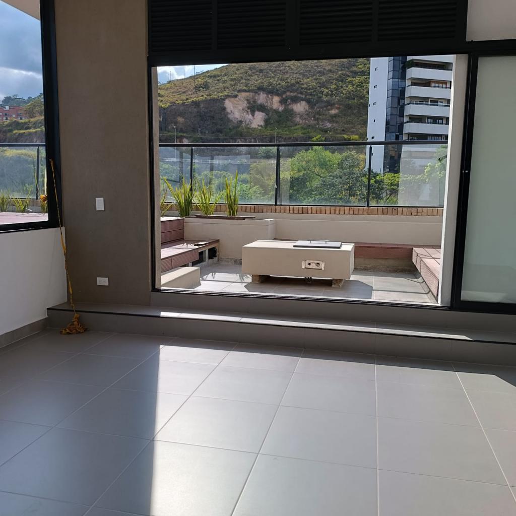 Apartamento En Venta - Mameyal, Cali